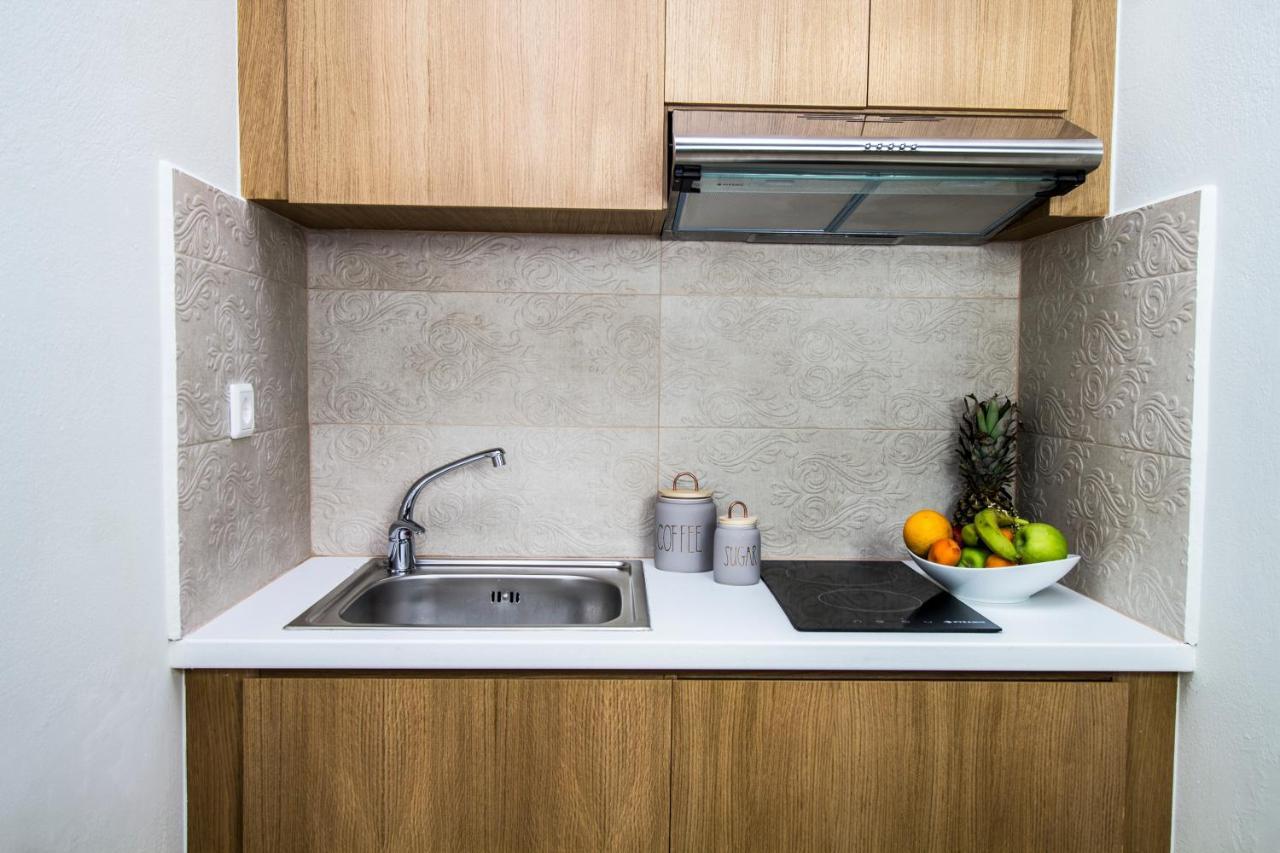 Elia Stalos Apartments Extérieur photo