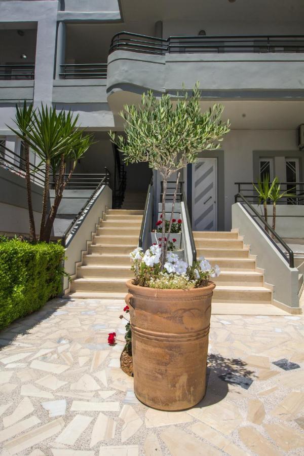 Elia Stalos Apartments Extérieur photo